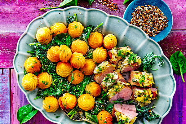 Afbeelding recept Varkenshaas met wasabikorstje en spinazieduchesses