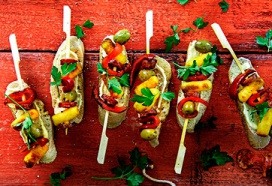 Pintxo met aioli, aardappelkroketjes en chorizo