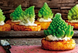 Kerstboompjes met romanesco