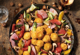 Groenten-chutney met beenham en Pom’ Duchesse