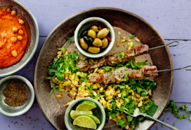 Biefkebab met paprikahummus en korianderrösti
