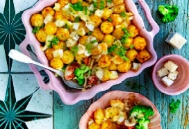 Broccolischotel met rösti mini, spek en brie