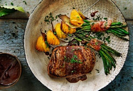 Biefstuk met vijgen-portsaus en Pom’ Duchesse-laurierspies