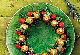 Röstikrans met geroosterde pomodorini en basilicumcrème