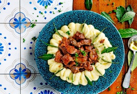 Runderstoof met madeira en laurier