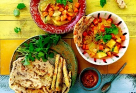 Masala curry met zoete aardappel en flatbread