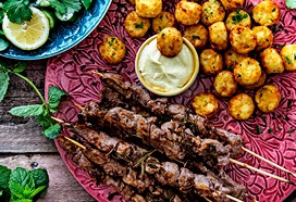 Lamsspiesjes met rozemarijn en rösti mini